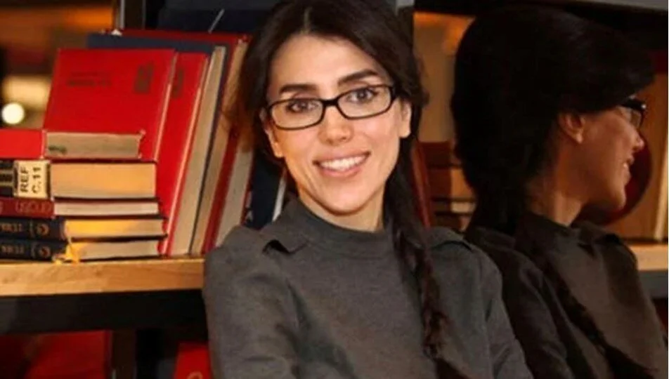 Azra Kohen kımdır.webp