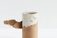 DIY Concrete Vase from a Mailing Tube: Step-by-Step Guide