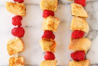 French Toast Kabobs: Sweet Breakfast Skewers with Fruit