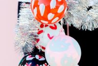 15-Minute Painted Pattern Holiday Ornaments DIY Tutorial