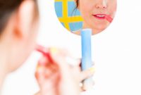 DIY Modern Hand Mirror in 30 Minutes: Step-by-Step Guide