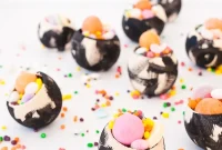 2-Minute Watercolor Candy Cups: Quick Party Serving Idea