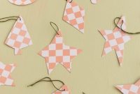 5-Minute DIY Paper Ornaments Made from Paper Plates