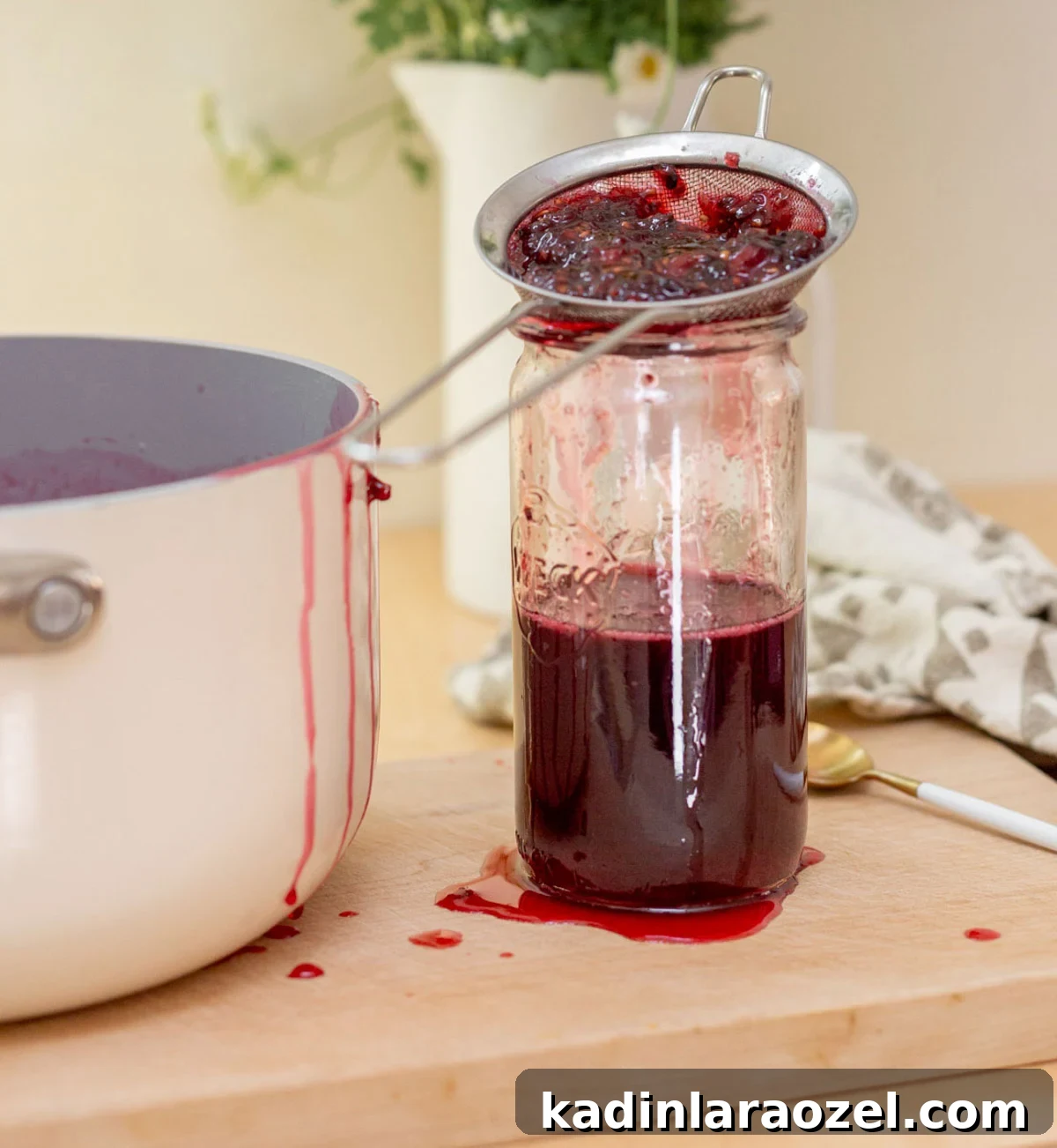 making blackberry syrup from scratch 