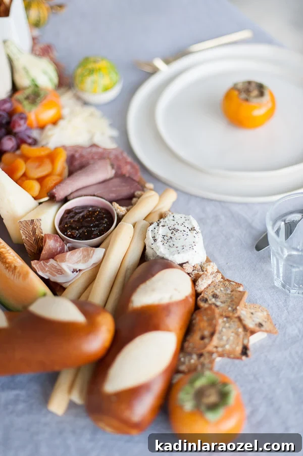 Effortless Thanksgiving Decorating Ideas 13 thanksgiving edible table runner