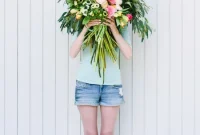 Make a Giant DIY Flower Blocked Bouquet That Wows