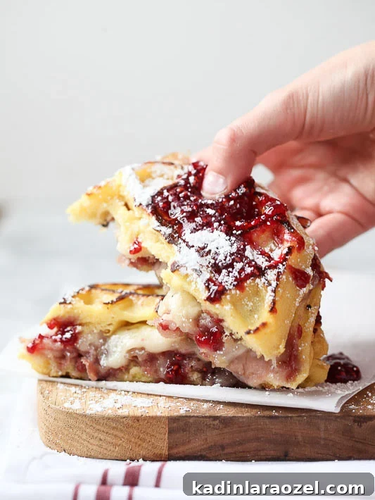 Monte Cristo Waffle Sandwich #wafflerecipe