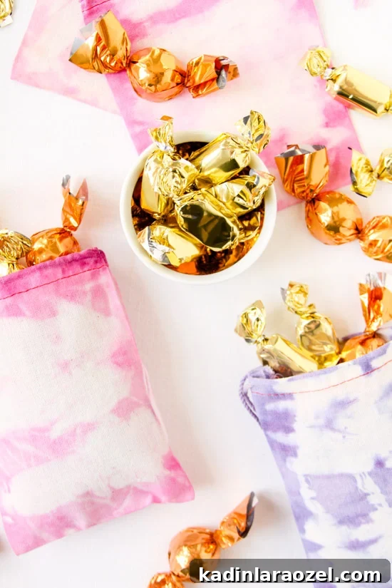 Dyed Favor Bags with Fabric Dye and Rubber Bands