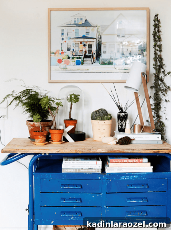 8 Stunning Painted Interior Ideas That Will Take Your Breath Away 9 Blue desk drawers