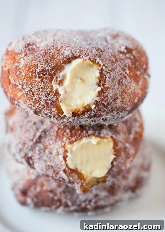 29 Irresistible Thanksgiving Recipes Your Guests Will Love 20 vanilla cream filled donuts