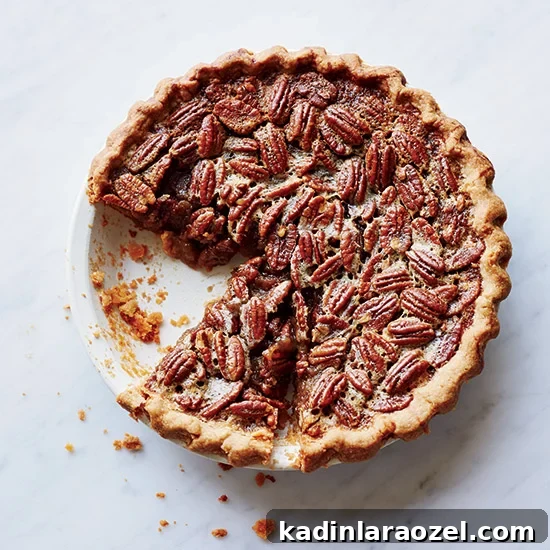 29 Irresistible Thanksgiving Recipes Your Guests Will Love 27 bourbon pecan pie