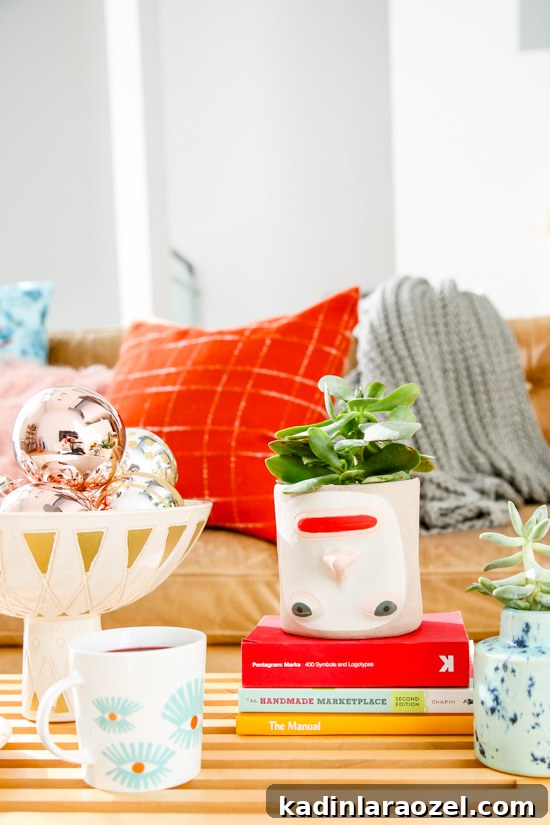 Ho Ho Home: Holiday Prep with DIY Pillows and Cozy Textiles 8 Getting ready for the holidays at home with DIY pillows + cozy textiles.