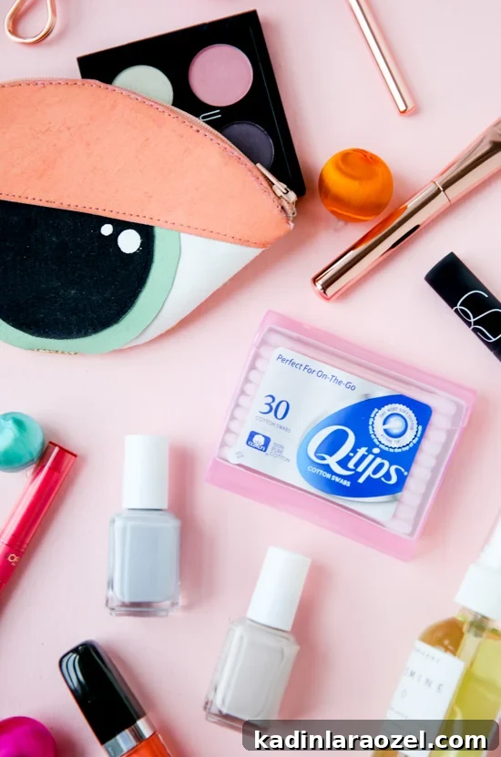 DIY Eye Clutch & Makeup Bag: Sew a Stylish Holiday Gift 5 DIY eye clutch and makeup bag