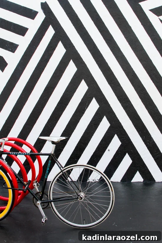Top Things to Do in Miami: Explore Wynwood Walls Street Art 10 Wynwood Walls // Miami, Florida