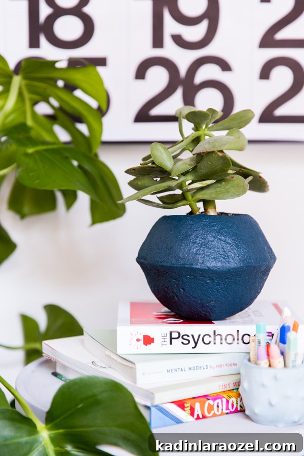 DIY Faux Stoneware Planters in 15 Minutes