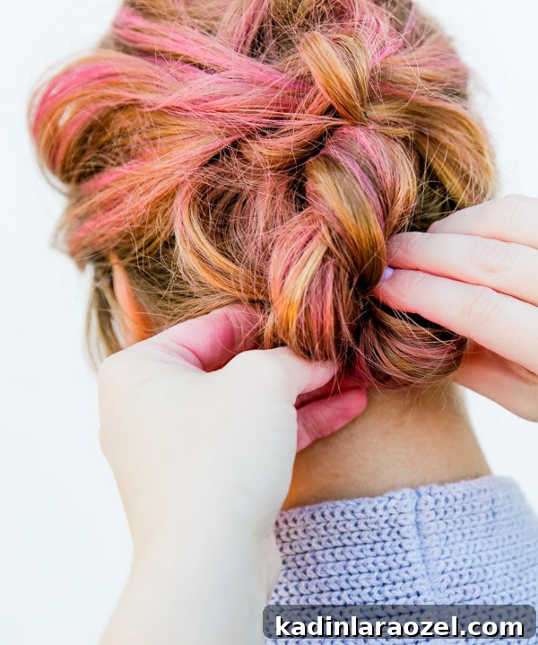 Hair tutorial for easy knotted up do in 15 minutes
