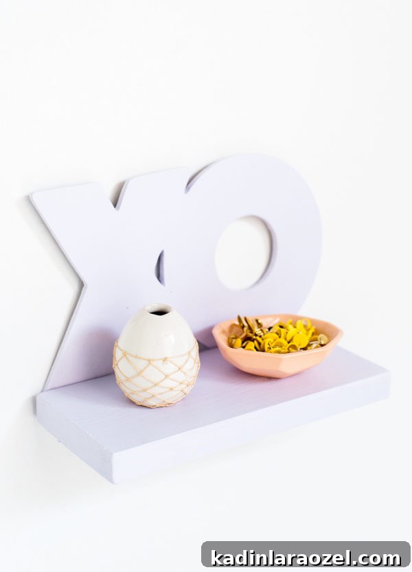 V-Day Mini DIY Shelves
