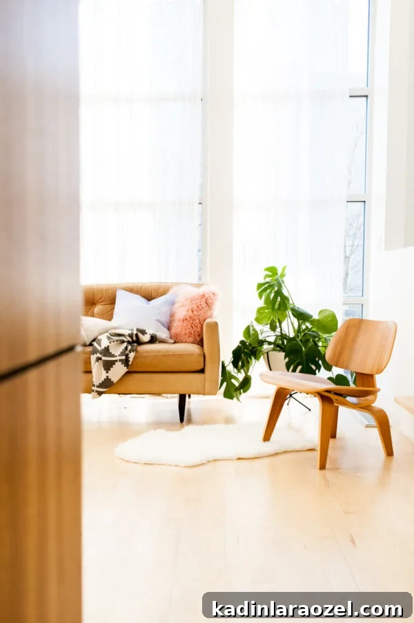 Faux Dip Dyed DIY Pillows in Pantone's Colors of the Year