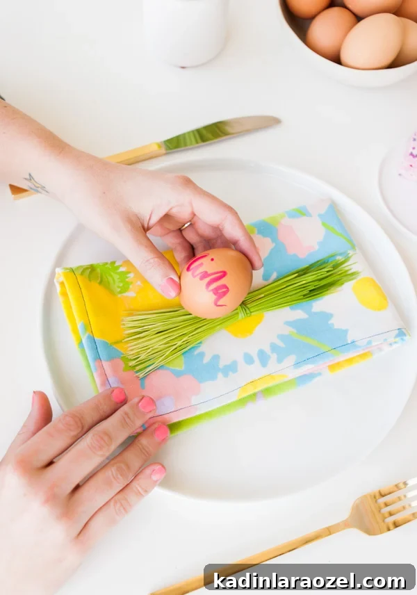 Turn Vintage Pillowcases into Napkins in Minutes + DIY Easter Place Cards 2 Spring DIY // How to Turn a Vintage Pillowcase into a Set of Napkins in Minutes