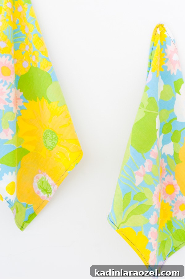 Turn Vintage Pillowcases into Napkins in Minutes + DIY Easter Place Cards 10 DIY spring napkins