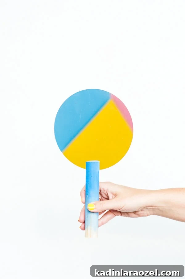 DIY Modern Hand Mirror in 30 Minutes: Step-by-Step Guide 2 How to make a modern DIY hand mirror in about 30 minutes