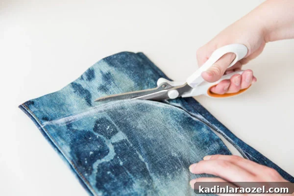 How to transform old jeans into a denim clutch in about an hour