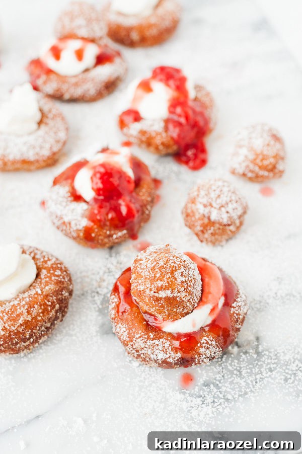 Mascarpone French Toast Donuts with Fresh Strawberry Drizzle 7 French Toast Donuts with Mascarpone Cheese and Fresh Strawberry Drizzle