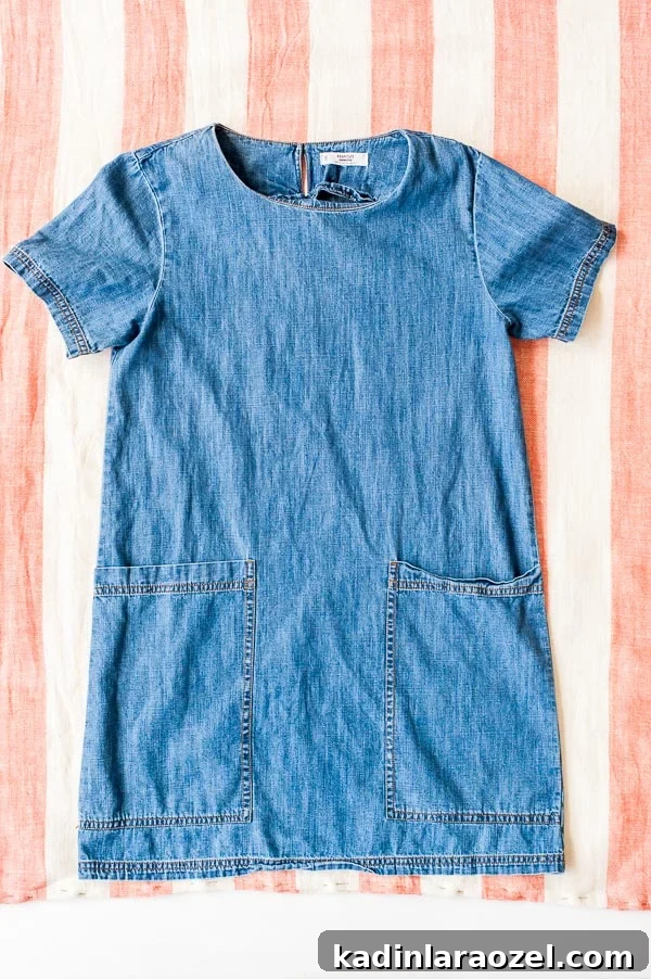 Make a Summer Shift Dress from a Tablecloth: Step-by-Step Guide 5 DIY summer shift dress. Click through for the step by step tutorial.