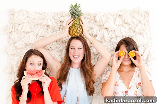 DIY Woven Wall Art / Photo Booth Backdrop