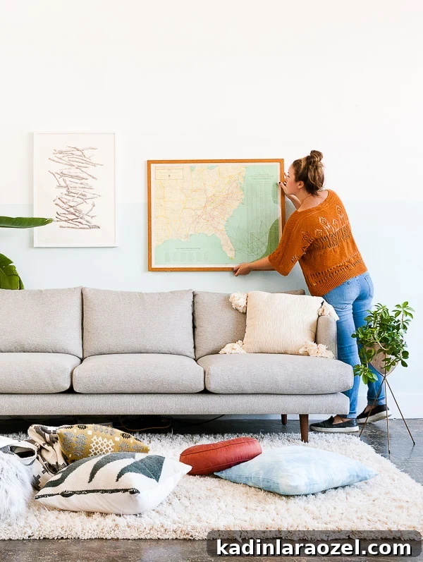 Fall Sofa Styling: Create a Cozy, Seasonal Living Room 5 How to style a sofa for fall. Tip #2: Add artwork.