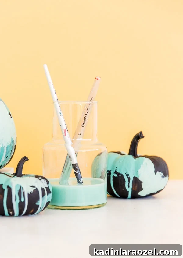 DIY Watercolor No-Carve Pumpkins for Halloween Decorations 4 Watercolor pumpkins for Halloween (no-carve idea)