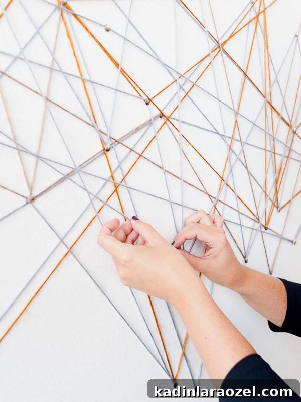Thanksgiving Entertaining: 7 DIY Ideas for Hosting & Beyond 7 DIY string art idea