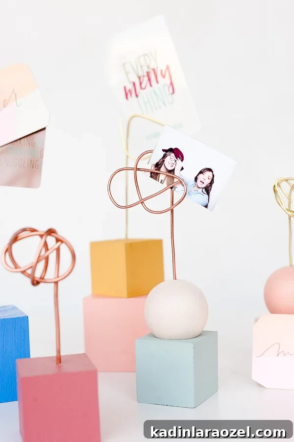 DIY photo and note holders (great for displaying gift cards during the holidays too)
