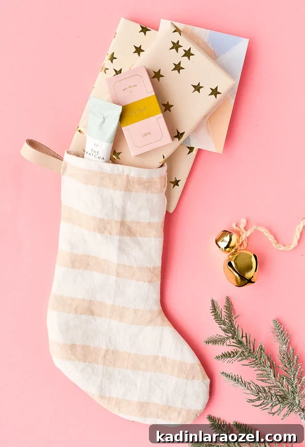 DIY Holiday Stockings (using old tea towels)