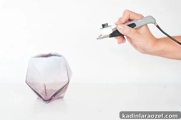 Airbrush Guide: Create Stunning DIY Holiday Gifts and More 7 How to Airbrush Pretty Much Anything (including DIY holiday gifts)