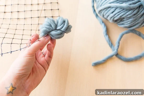 How to make a woven piece of wall art the easy way. No special tools needed.
