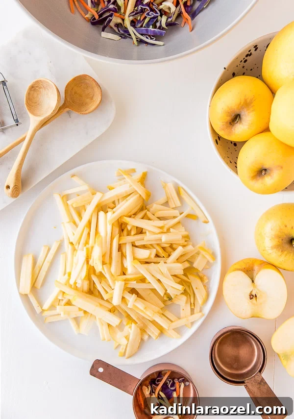 A sweet and crunchy apple coleslaw recipe (two ways)
