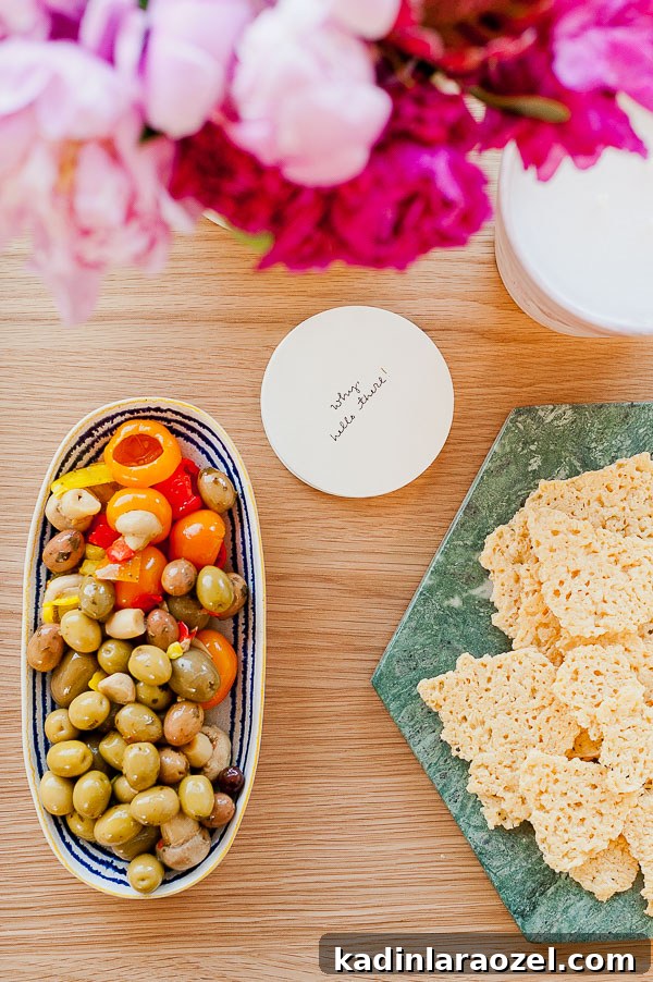 3 Chic Ways to Style Your Coffee Table for Every Room 7 How to Style a Coffee Table (for the constant hostess)