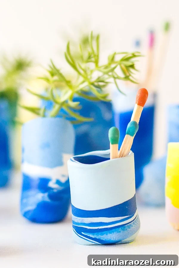 DIY Marble Mini Vases: Simple Steps to Create Petite Decorative Vases 4 Make It Mini: DIY Marbled Mini Vases