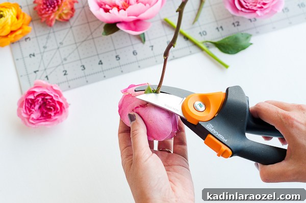How to Create a DIY Flower Message (That Also Floats)