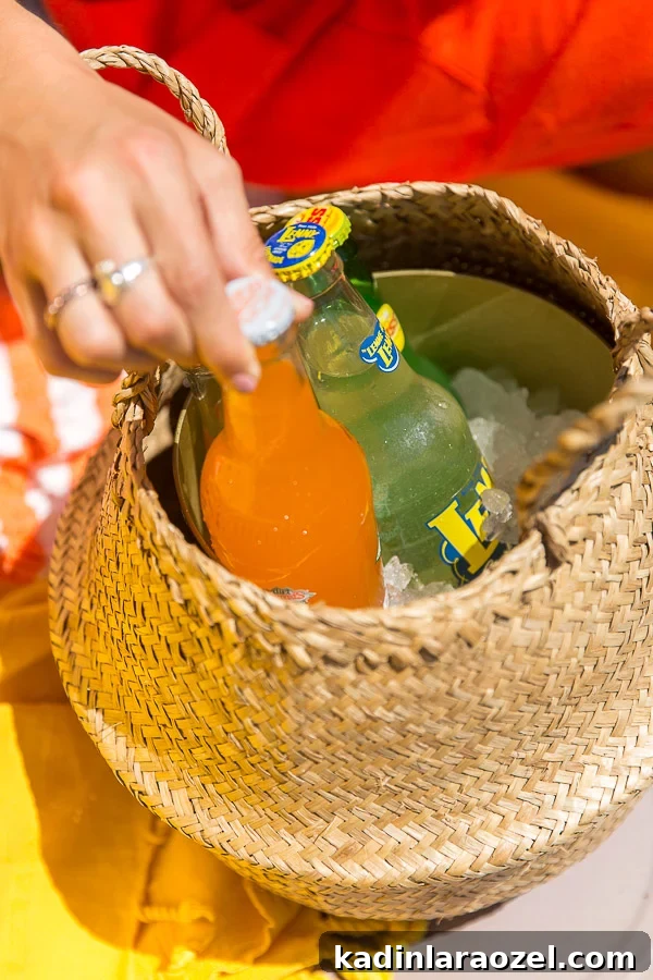 Use a basket as an ice chest with this simple outdoor entertaining hack.