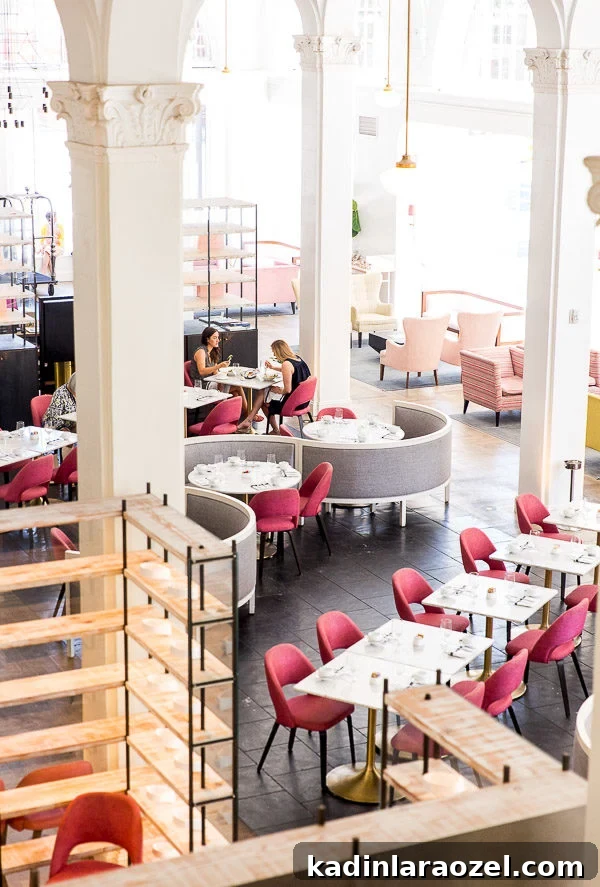 Quick Hotel lobby and restaurant in Richmond, Virginia