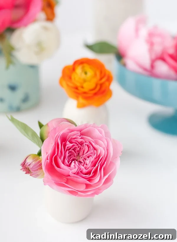 The Art of the Mini Arrangement: How to Quickly Arrange Teeny Tiny Bouquets in Vases
