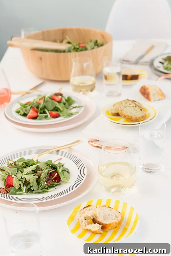 Host an Effortless-Looking Dinner Party (That Really Is) 12 A simple, effortless chic dinner party. Click through for quick DIY ideas and simple tricks for chic AF entertaining the easy way.