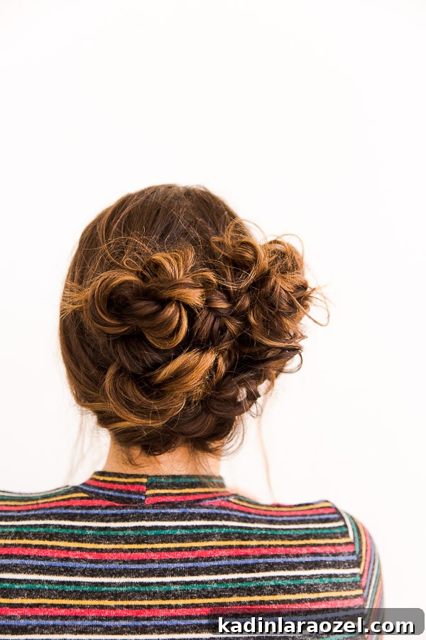 Quick 5-Minute Updo Trick That Keeps Everyone Guessing 2 5 minute hair tutorial that looks like it took a whole lot longer. Click through for the simple technique that makes this hair tutorial as easy as can be.