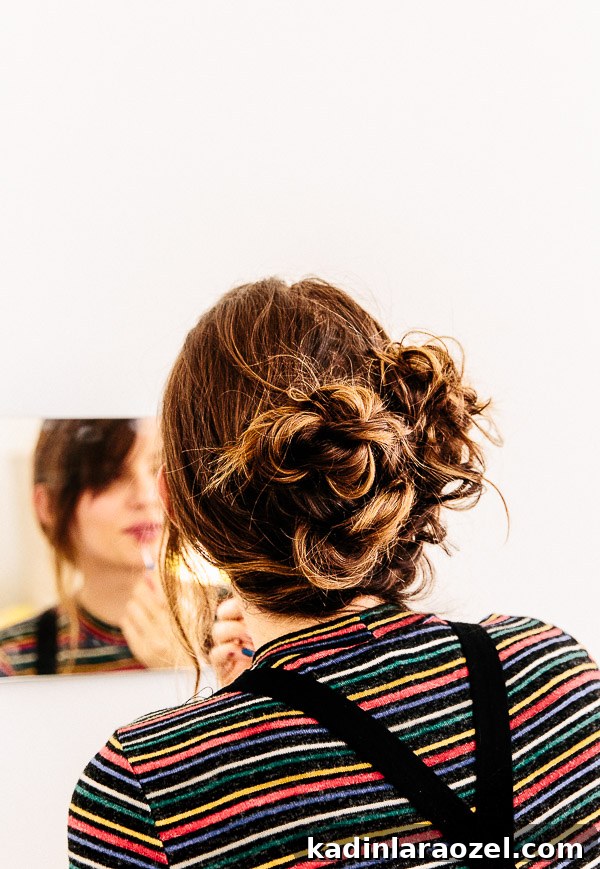 Quick 5-Minute Updo Trick That Keeps Everyone Guessing 6 5 minute hair tutorial that looks like it took a whole lot longer. Click through for the simple technique that makes this hair tutorial as easy as can be.