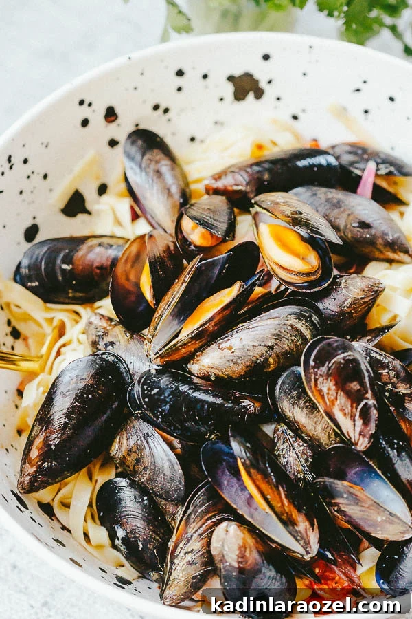 Mouthwatering Seafood Pasta Recipe You Can Make Tonight 5 Mussels and pasta!