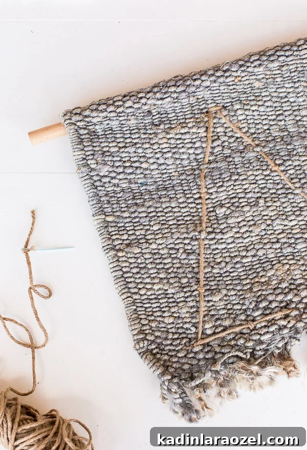 How to Make an Easy Embroidered piece of Wall Art 