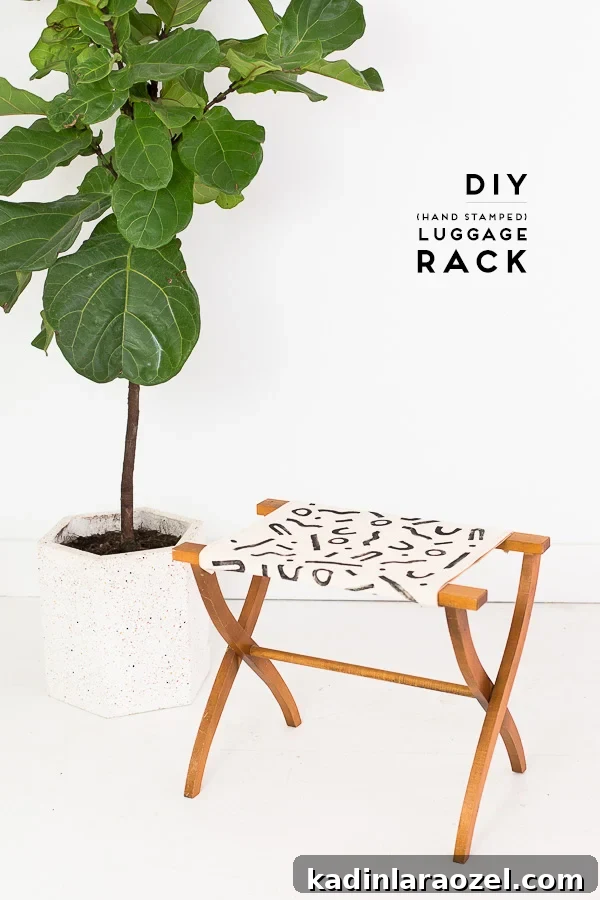 DIY Wooden Luggage Rack and Step-by-Step Fabric Block Printing Guide 8 DIY luggage rack! Get ready for guests all season long with a handsewn, handstamped DIY luggage rack! #luggagerack #travel #diy #tutorial #blockprinting #blockprint #linoblock #handstamped