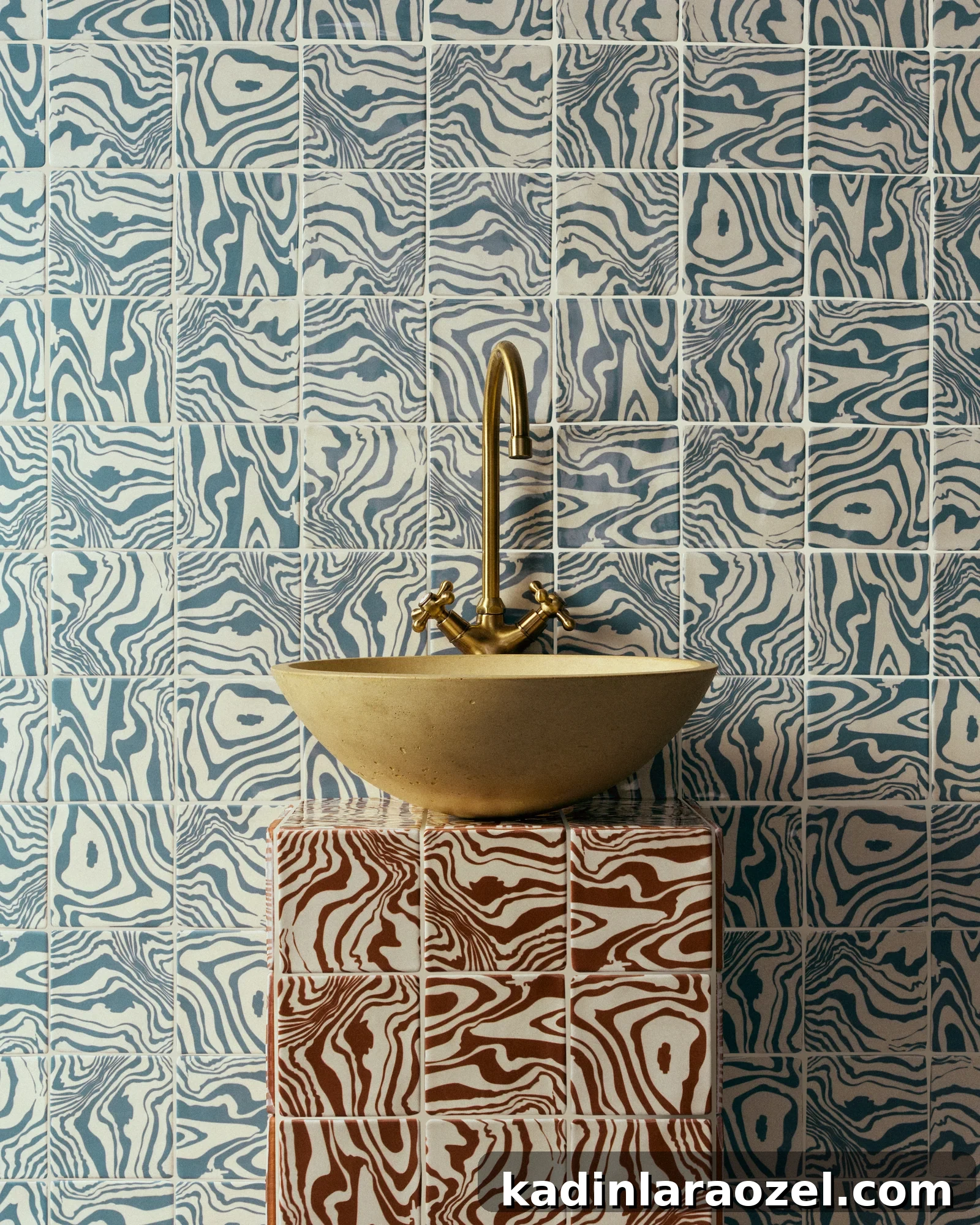 13 Stylish Ways to Refresh and Decorate Your Bathroom 15 img 84241 14